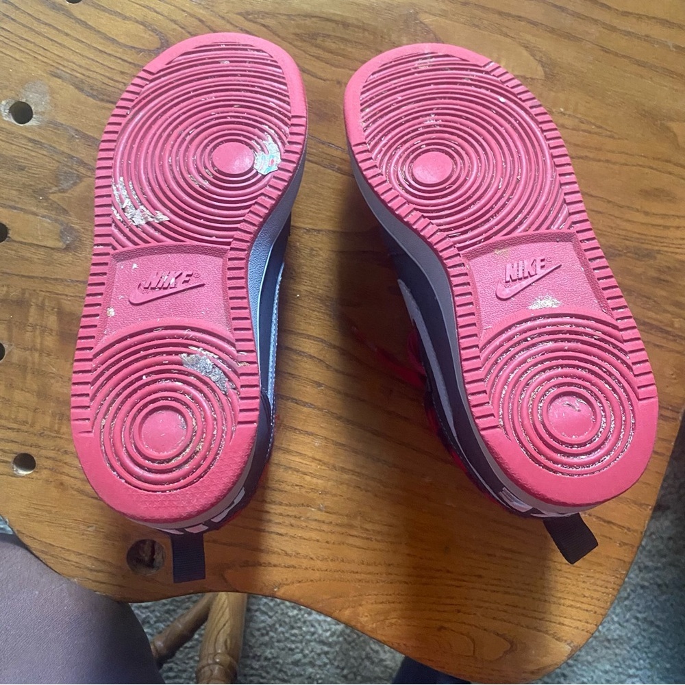 Nike Black and Red‎ Plaid High-Tops 7Y - Picture 6 of 6